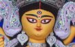 প্রথা ভেঙে প্রতিমা তৈরি থেকে বিসর্জন সবই নারীরা করেন!