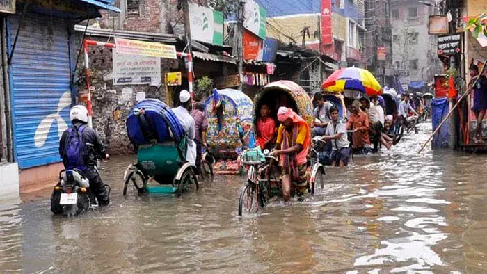 রাজধানীতে দিনভর বৃষ্টি, নগরীজুড়ে জলাবদ্ধতা