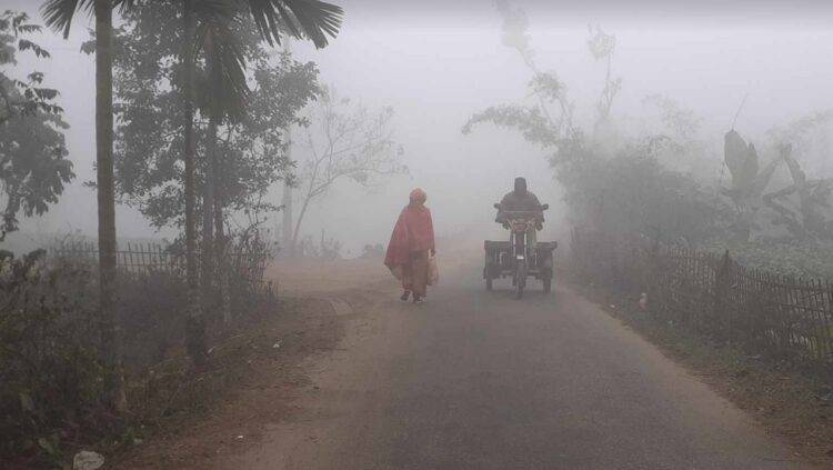 পঞ্চগড়ের তাপমাত্রা ৯.৩ ডিগ্রি, শীতে নাকাল জনজীবন