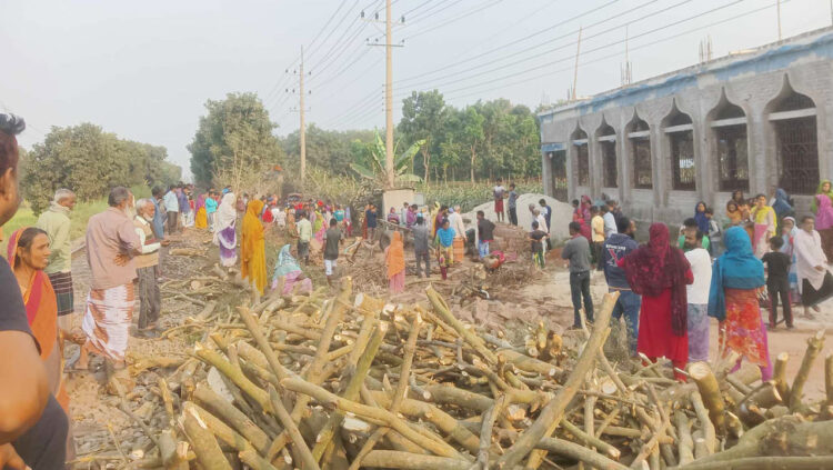 রাজশাহীতে ট্রেনের ধাক্কায় প্রাণ গেল ২ জনের