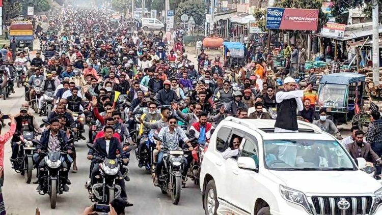 কালাইয়ে ৫ হাজার মোটরসাইকেল নিয়ে চেয়ারম্যান প্রার্থীর শোডাউন