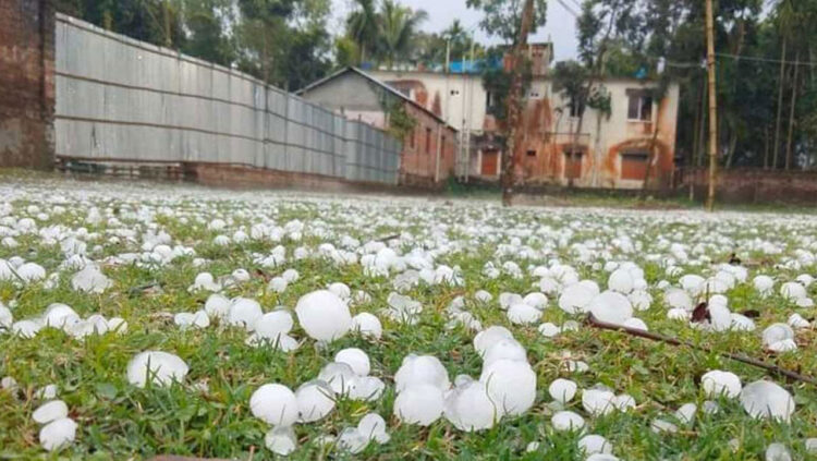 শিলা বৃষ্টির আভাস, বাড়বে রাতের তাপমাত্রা