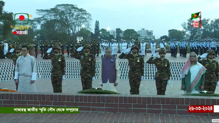 স্বাধীনতা দিবসে স্মৃতিসৌধে রাষ্ট্রপতি ও প্রধানমন্ত্রীর শ্রদ্ধা