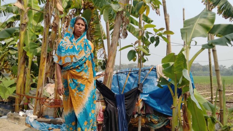 স্বামী নেই, ঝুপড়ি ঘরই রানুর একমাত্র সম্বল