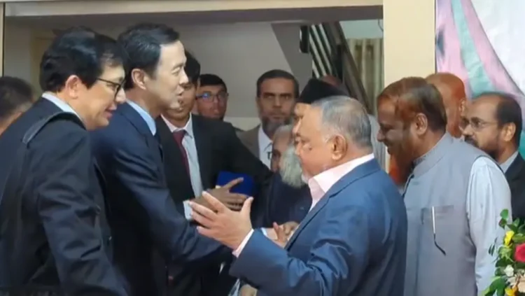 জামায়াতের কেন্দ্রীয় কার্যালয়ে সিঙ্গাপুরের হাইকমিশনার