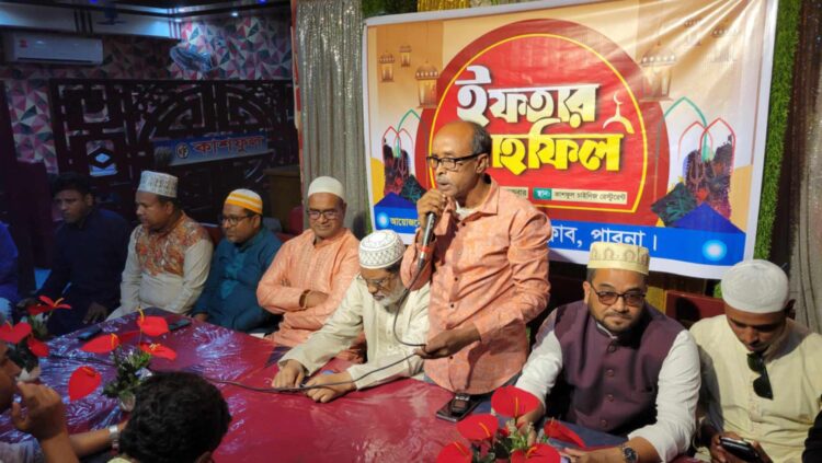 আতাইকুলা প্রেসক্লাবের উদ্যোগে ইফতার মাহফিল 
