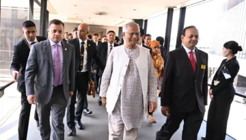 জাপান পৌঁছেছেন প্রধান উপদেষ্টা