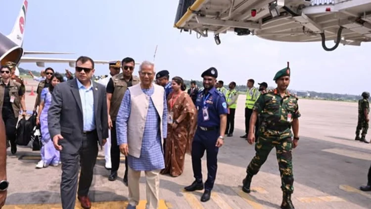 চট্টগ্রাম পৌঁছেছেন ড. মুহাম্মদ ইউনূস