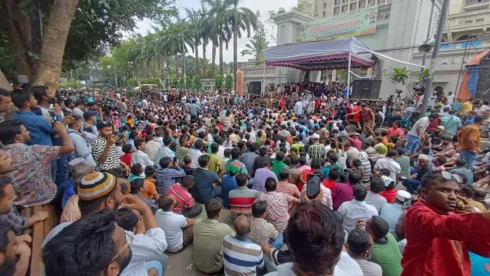অবরুদ্ধ নগরভবন, নাগরিক সেবা বন্ধ