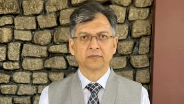 সরকার পদত্যাগ নিয়ে নাটক করেছে : সালাহউদ্দিন আহমেদ