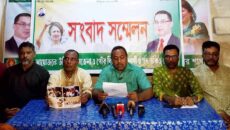 উলিপুরে সংবাদ সম্মেলন করে বিএনপি নেতাদের পদত্যাগ