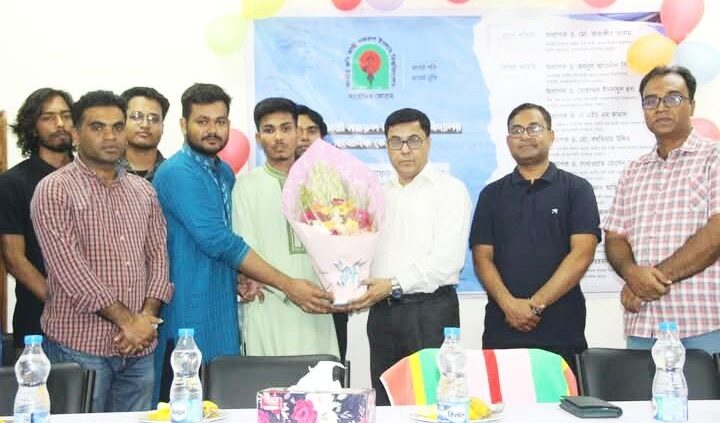 নজরুল বিশ্ববিদ্যালয় সাংবাদিক ফোরামের নেতৃত্বে শাকিল-অনিক